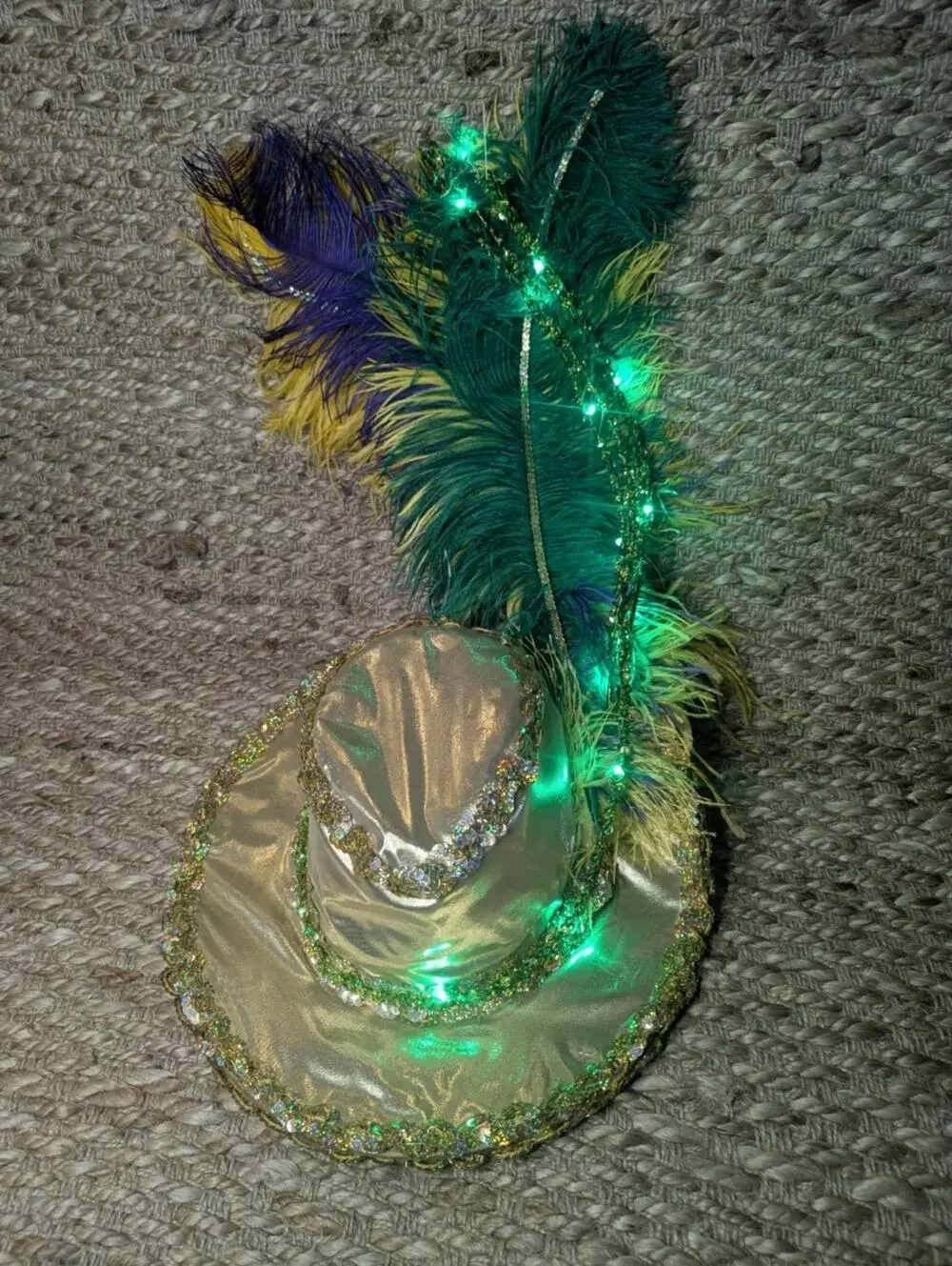 Adult Green Light Up Mardi Gras Gold Top Hat Feathers Halloween Costume Unisex